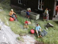 20150420 161644  Wandern ist anstrengend, kur mal Pause machen
